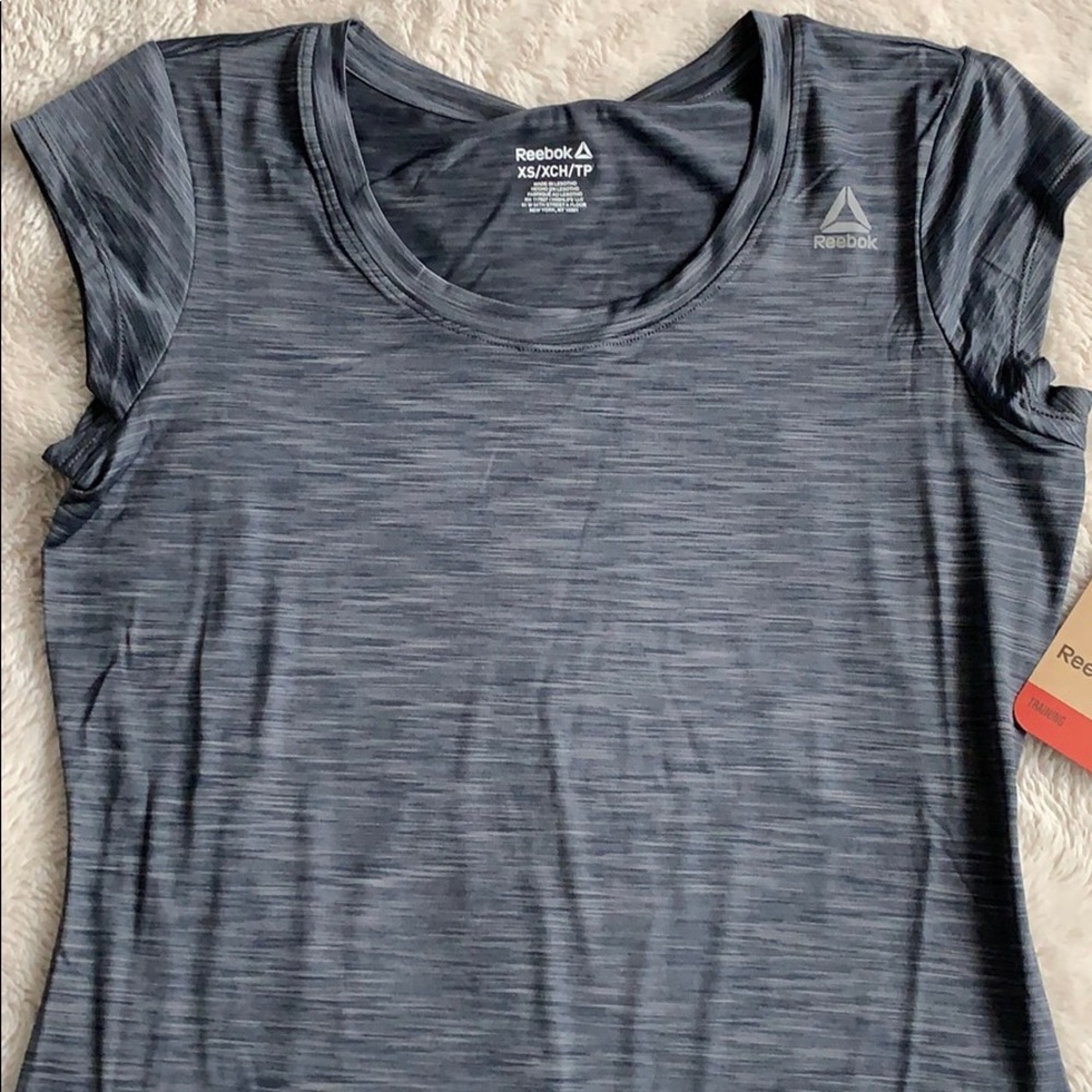 New Reebok Tee - Picture 2 of 5